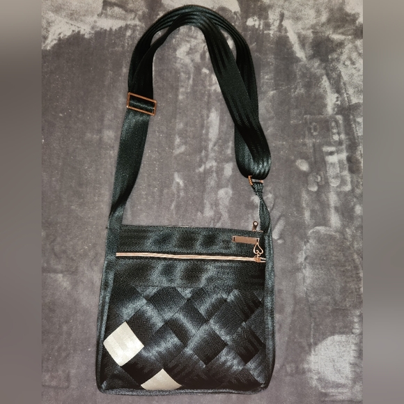 Handbags - Buckle Up Bags Purse